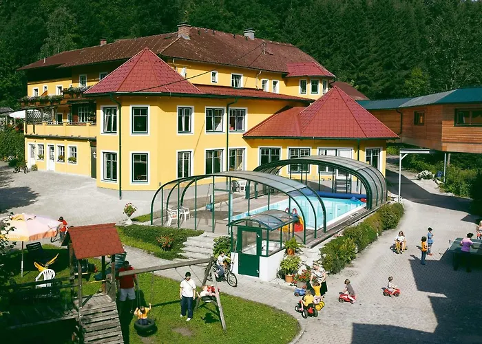 Photo de Kinderhotel Bruckwirt***S Obermuhl